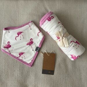 Kyte Baby swaddle blanket and matching bib bundle